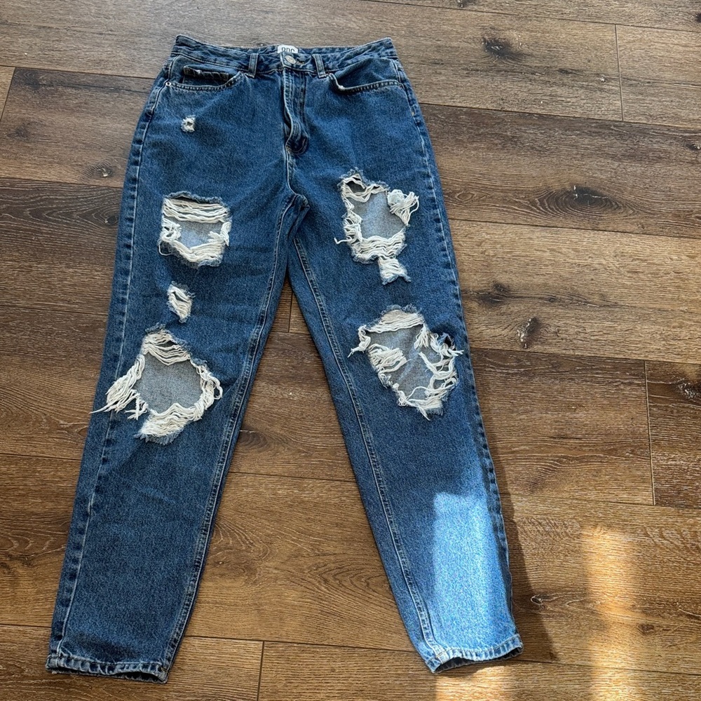 BDG mom high rise jeans‎ 29
